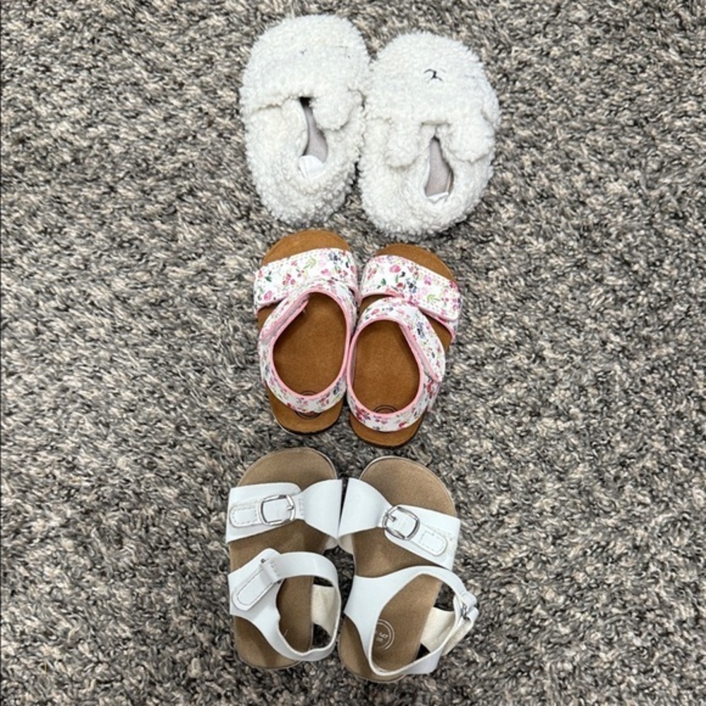 White and Floral Kids Sandals baby size 3